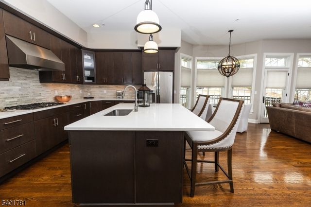 6 Howland Ter, Morris Twp., NJ 07960