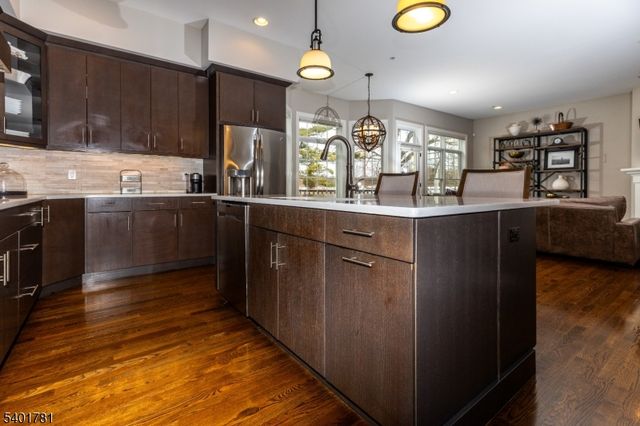 6 Howland Ter, Morris Twp., NJ 07960