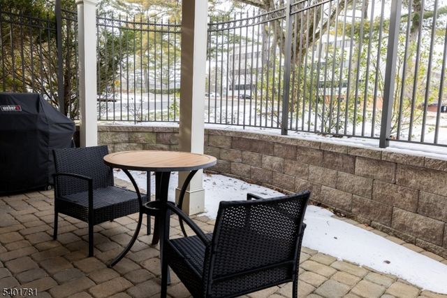 6 Howland Ter, Morris Twp., NJ 07960