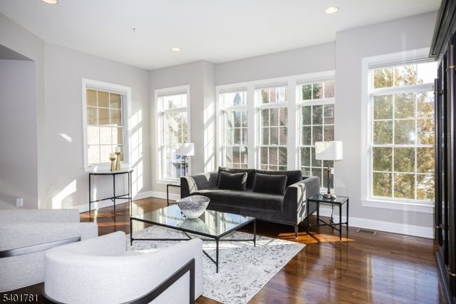 6 Howland Ter, Morris Twp., NJ 07960