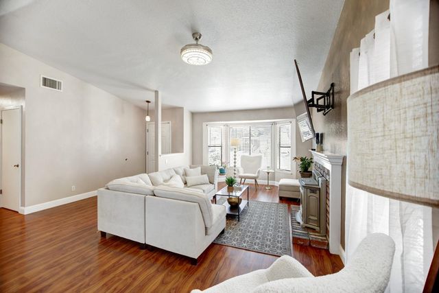 109 Cherri Lynn Ave, Rio Linda, CA 95673