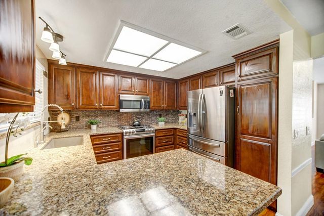 109 Cherri Lynn Ave, Rio Linda, CA 95673