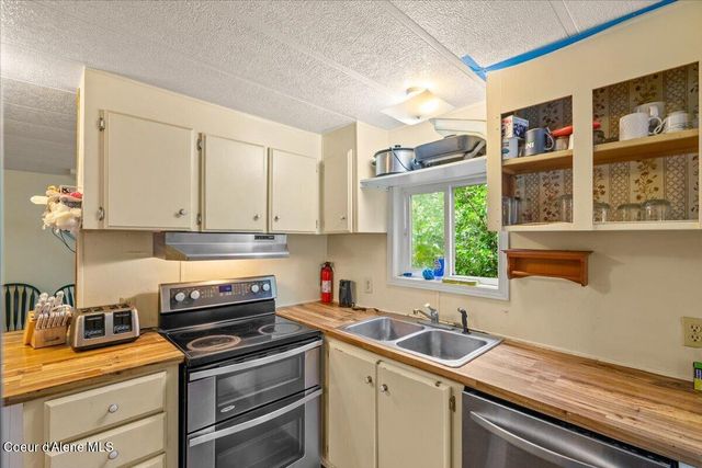 813 N Ella AVE, Sandpoint, ID 83864