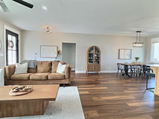 7000 E Pheasant Ridge St, Wichita, KS 67226