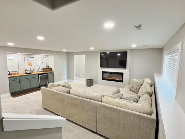 7000 E Pheasant Ridge St, Wichita, KS 67226