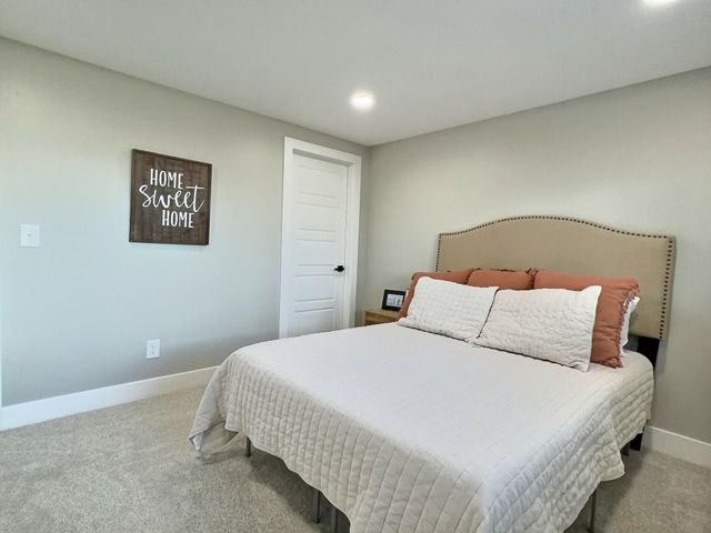 7000 E Pheasant Ridge St, Wichita, KS 67226