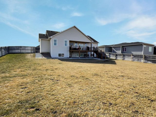 7000 E Pheasant Ridge St, Wichita, KS 67226