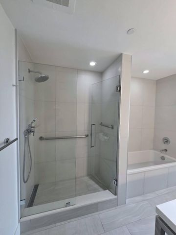 2000 METROPICA Way 2401, Sunrise, FL 33323