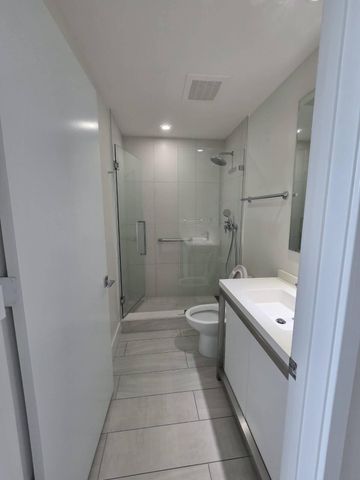 2000 METROPICA Way 2401, Sunrise, FL 33323