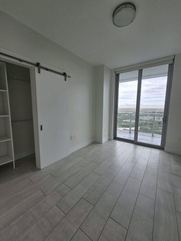 2000 METROPICA Way 2401, Sunrise, FL 33323