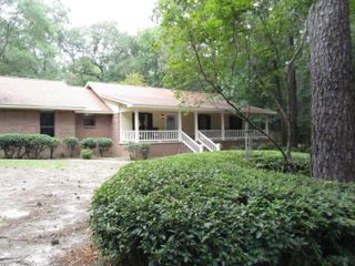 188 Pompano Dr., Hattiesburg, MS 39402