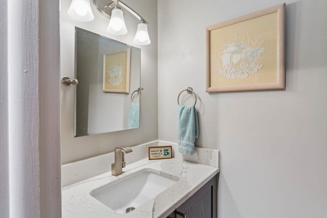 2119 Blackthorn Drive, Burton, MI 48509