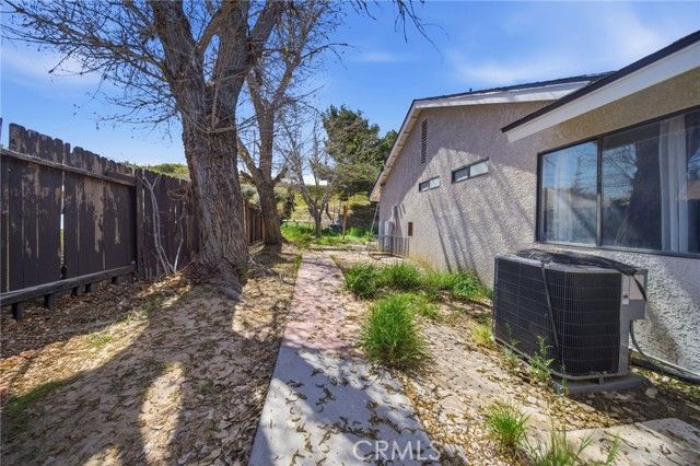 130 Mountainside Drive, Palmdale, CA 93550