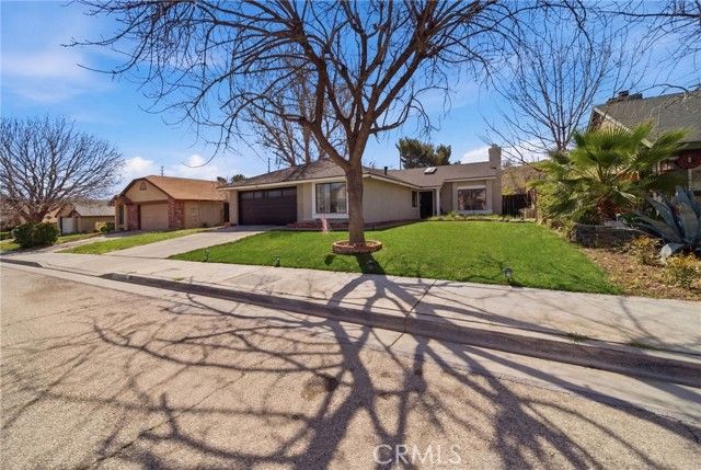 130 Mountainside Drive, Palmdale, CA 93550
