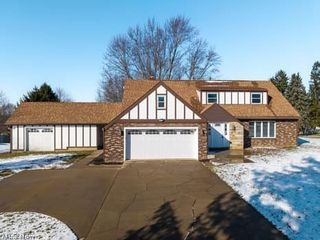 61 Hillside Drive, Dalton, OH 44618
