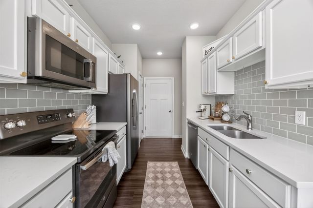 213 NE Glendale Lane, Ankeny, IA 50021