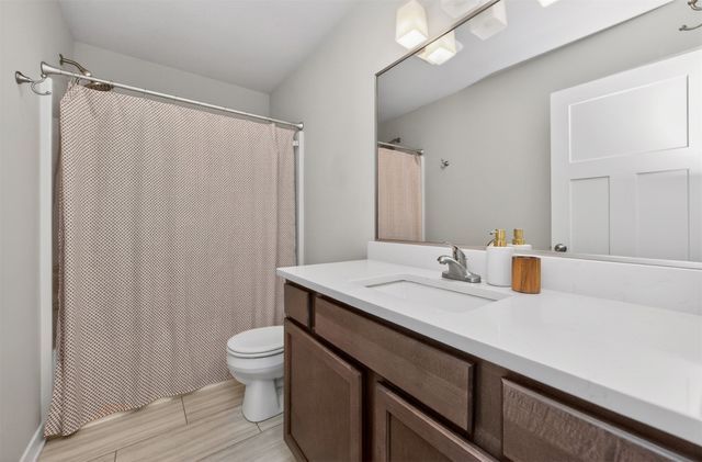 213 NE Glendale Lane, Ankeny, IA 50021