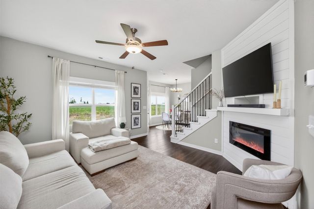 213 NE Glendale Lane, Ankeny, IA 50021