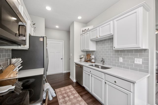 213 NE Glendale Lane, Ankeny, IA 50021