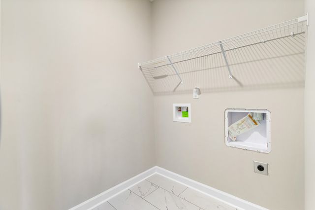 994 Alton Dr, Clarksville, TN 37043