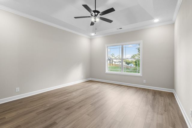 994 Alton Dr, Clarksville, TN 37043