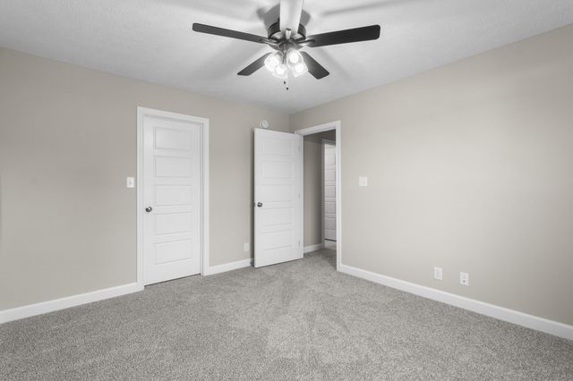 994 Alton Dr, Clarksville, TN 37043