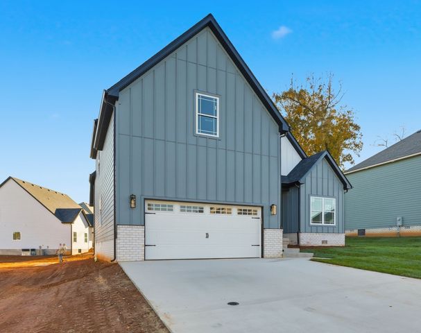 994 Alton Dr, Clarksville, TN 37043