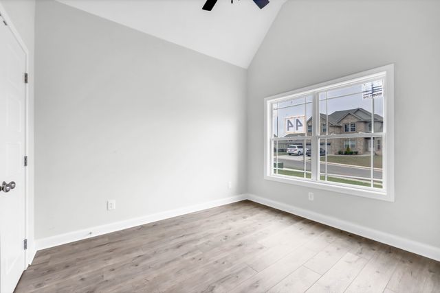 994 Alton Dr, Clarksville, TN 37043