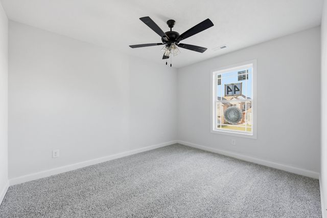 994 Alton Dr, Clarksville, TN 37043