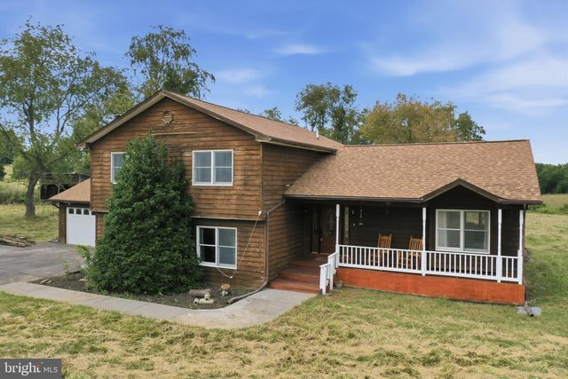 598 WHITE OAKS DR, Martinsburg, WV 25404