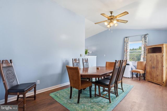 598 WHITE OAKS DR, Martinsburg, WV 25404
