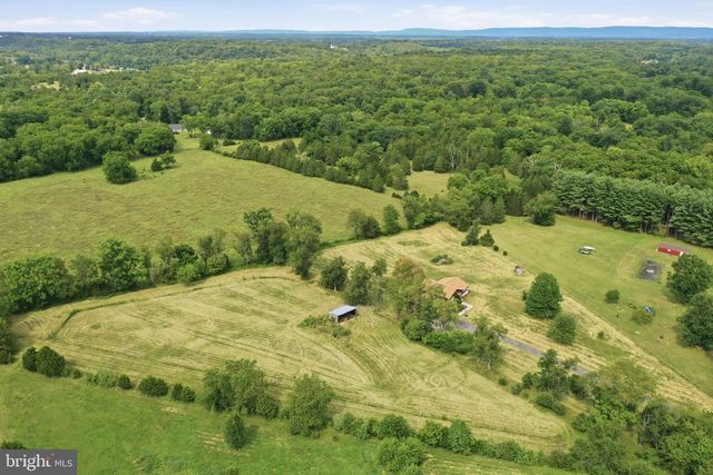 598 WHITE OAKS DR, Martinsburg, WV 25404