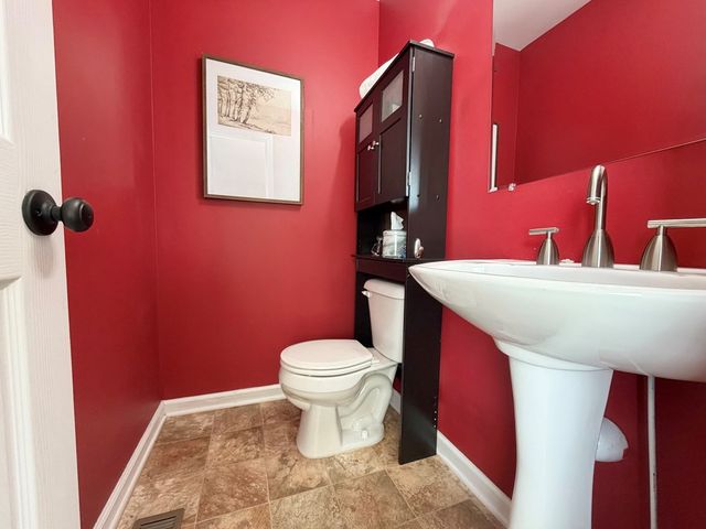 54 Riviera Blvd, Chatsworth, GA 30705