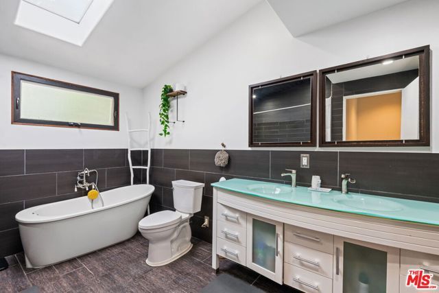 1746 N Hudson Avenue, Los Angeles, CA 90028