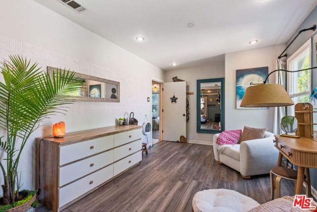 1746 N Hudson Avenue, Los Angeles, CA 90028