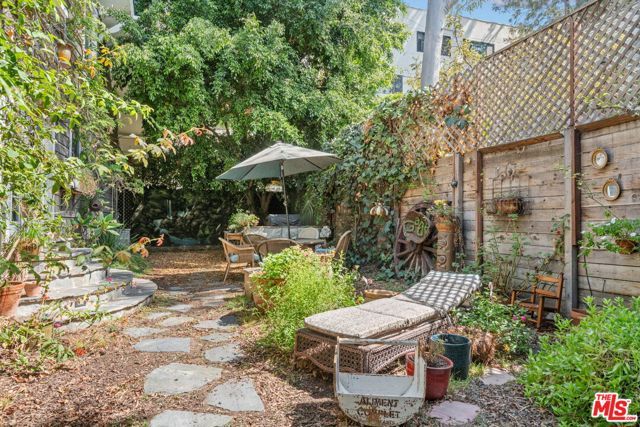 1746 N Hudson Avenue, Los Angeles, CA 90028