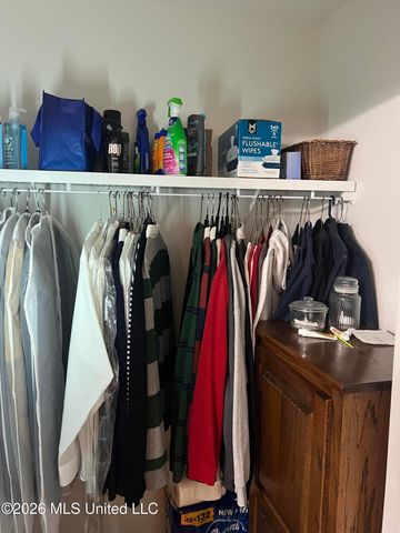 64 Whisperwood Lane, Ocean Springs, MS 39564