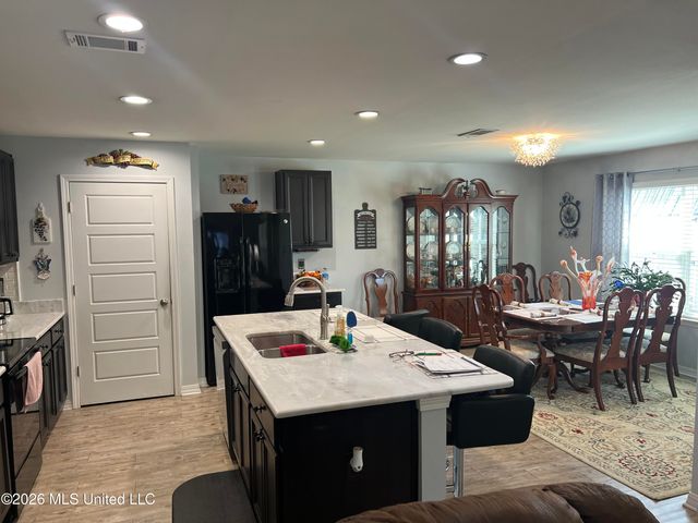 64 Whisperwood Lane, Ocean Springs, MS 39564