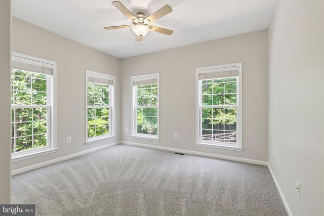 100 SPYGLASS LN, Stafford, VA 22556