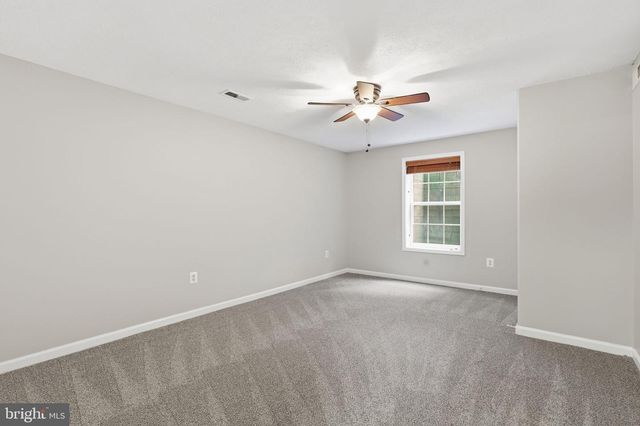 100 SPYGLASS LN, Stafford, VA 22556