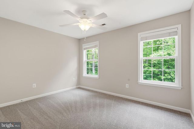 100 SPYGLASS LN, Stafford, VA 22556