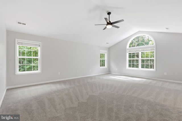 100 SPYGLASS LN, Stafford, VA 22556