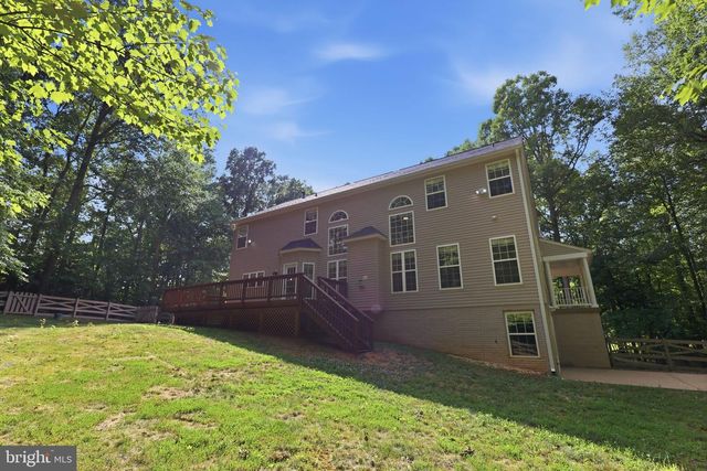 100 SPYGLASS LN, Stafford, VA 22556