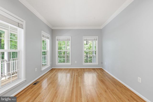 100 SPYGLASS LN, Stafford, VA 22556