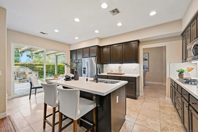 2834 Rancho Pancho, Carlsbad, CA 92009