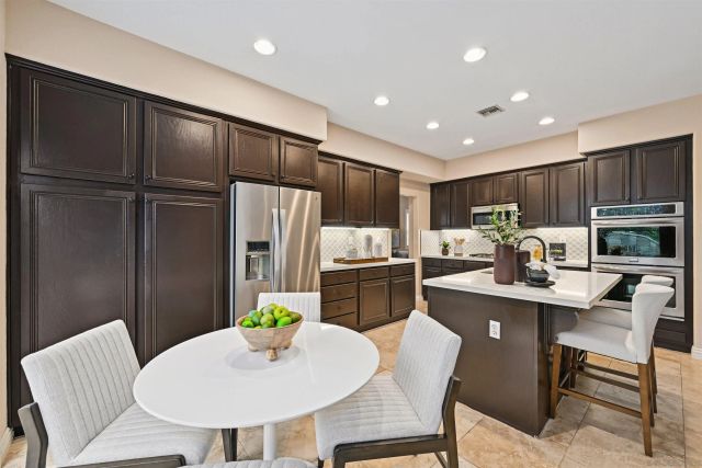 2834 Rancho Pancho, Carlsbad, CA 92009