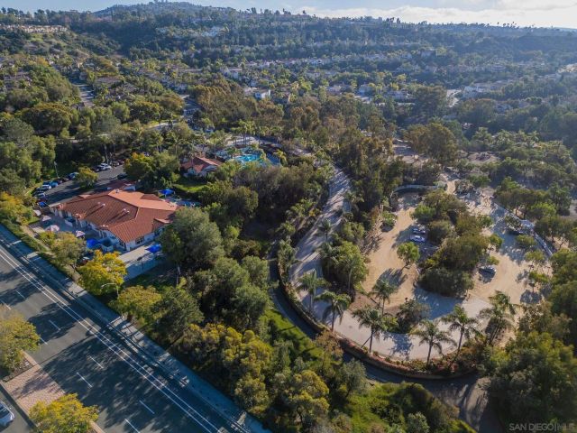 2834 Rancho Pancho, Carlsbad, CA 92009