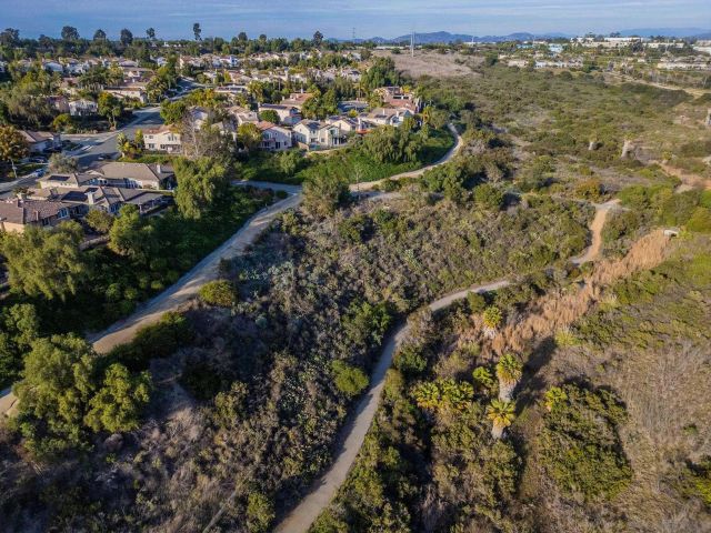 2834 Rancho Pancho, Carlsbad, CA 92009