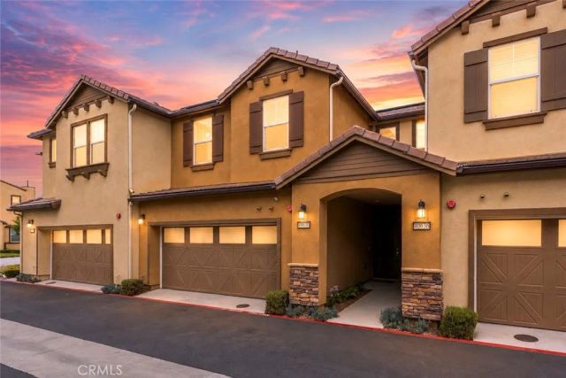 40630 Birchfield Drive 12, Temecula, CA 92591