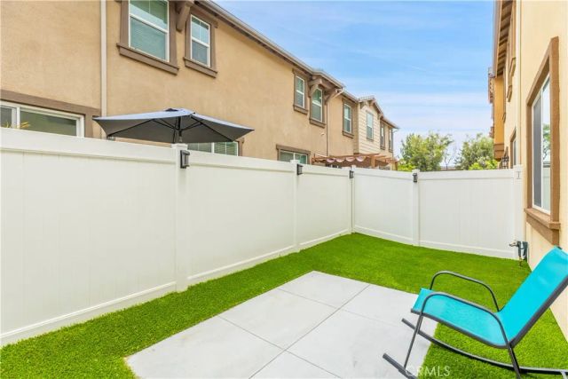 40630 Birchfield Drive 12, Temecula, CA 92591
